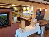 Holiday Inn Express & Suites PADUCAH WEST by IHG - sarapan