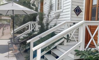 Guesthouse on Girod