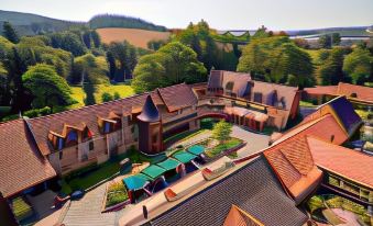 Schlosshotel Weyberhöfe