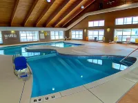 Comfort Suites Coralville I-80 - Swimmingpools