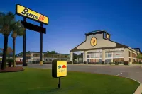 Super 8 by Wyndham Gulfport Biloxi Airport Hotels near Gulfport Biloxi International Airport