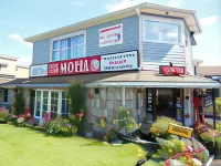 Motor Court Motel Hotels near Bell