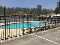 Holiday Lodge - parking