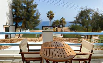 Agnadi Syros Beachfront Studios & Rooms