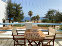 Agnadi Syros Beachfront Studios & Rooms Hotel a Vari