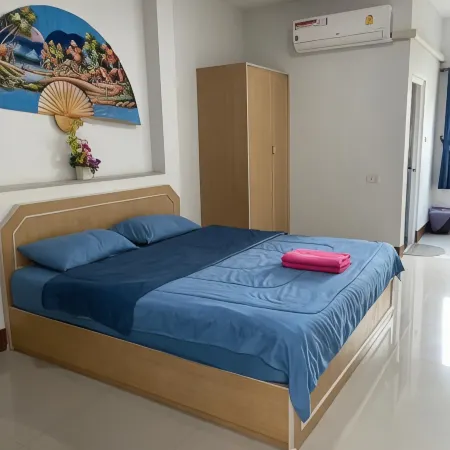 Natharinee Residence