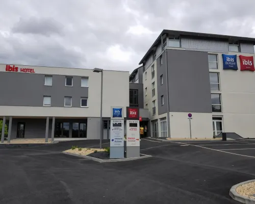 Ibis Cahors Hotele w: Lot
