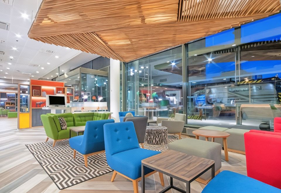 4. 홀리데이 인 헬..