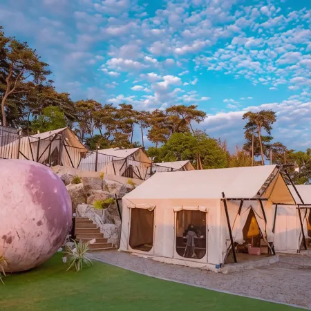 Seosan Godeunnam Glamping