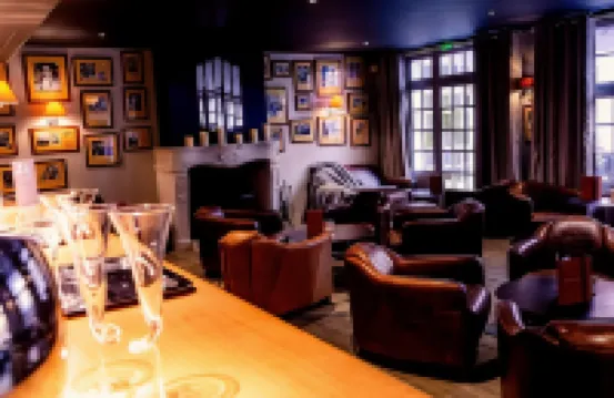 ホテル ル リオン ドール エ レストラン ラ ターブル デュ リオン