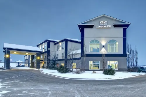 Canalta Camrose Hotels in Camrose