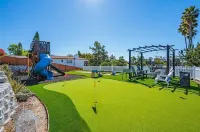 Spacious 4 bedroom, 3 bath with playground Panoramic view, private and gated Hotels in San Marcos