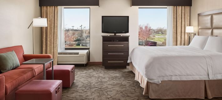 Hampton Inn & Suites Detroit/Sterling Heights Hotels in Macomb County