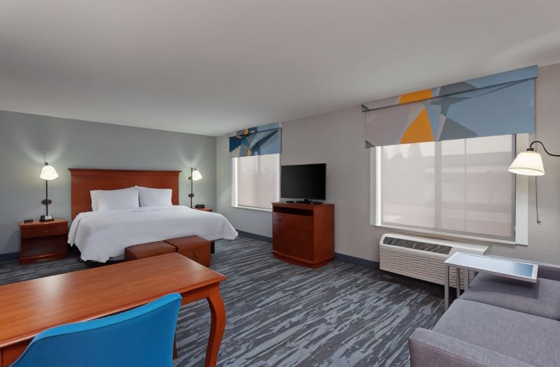 Hampton Inn & Suites Clovis-Airport North