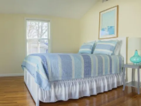 ★The Islander | Steps From Water, Fire Pit, AC★ Hotels in Mashpee