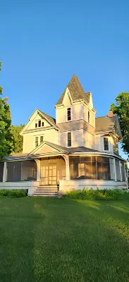 Oaklawn Inn Các khách sạn ở Menomonie