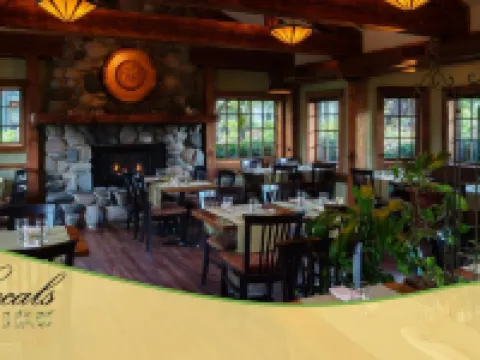 Old House Hotel Hotels in Courtenay