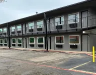 Studio City Suites, a Travelodge by Wyndham