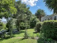 Karoo Life B&B Hotels in Ladismith