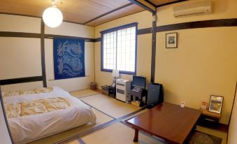 Rickshaw Inn