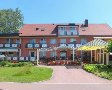 霍夫曼祖爾姆樂酒店 巴特克羅青根酒店