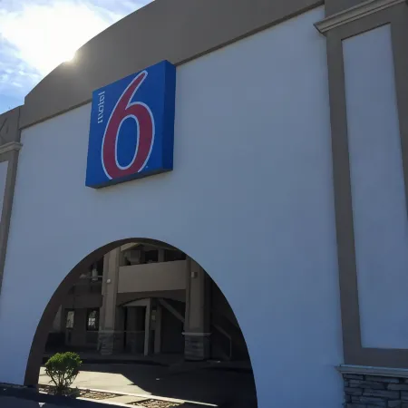 Motel 6 Little Rock, AR - Airport