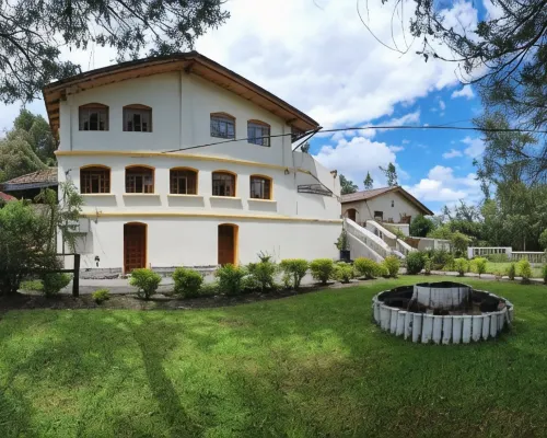 Hacienda San Isidro Trails & Experiences Hotele w: Cotacachi