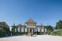 Chateau de Paraza Hôtels à : Saint-Nazaire-d'Aude