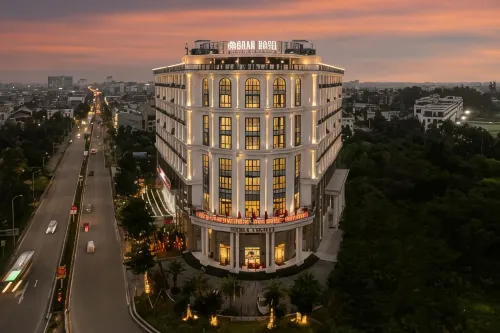 Norah Hotel (Vinh Yen) - Park Yeri
