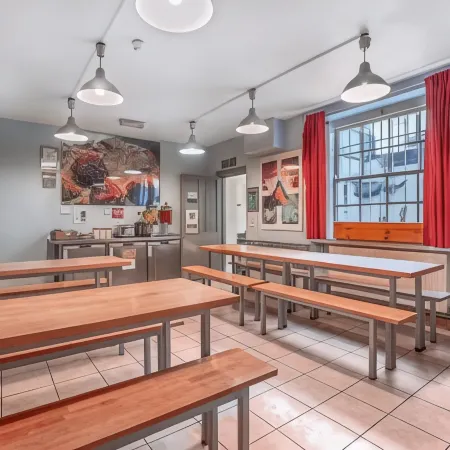 Astor Victoria Hostel Отели рядом с достопримечательностью «Театр Критерион»