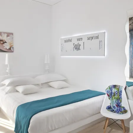 Acqua Vatos Santorini Hotel Отели рядом с достопримечательностью «Черный пляж»