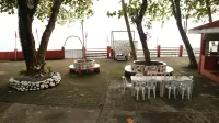 Coral Dive Resort Hoteles cerca de The Sunken Cemetery