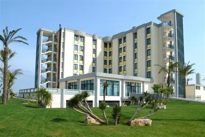 Best Western Hotel Nettuno Hotel in zona Palazzina Belvedere