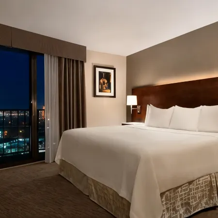 Radisson Hotel Cincinnati Riverfront