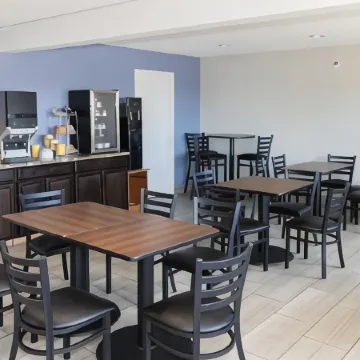 Days Inn by Wyndham Lake Havasu