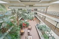 Coratel Suites - Bintang 3