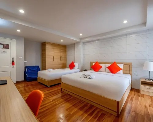 7 Days Premium Hotel at Icon Siam Hotels near Thonburi