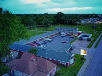 Guest House Motel Chanute - parking