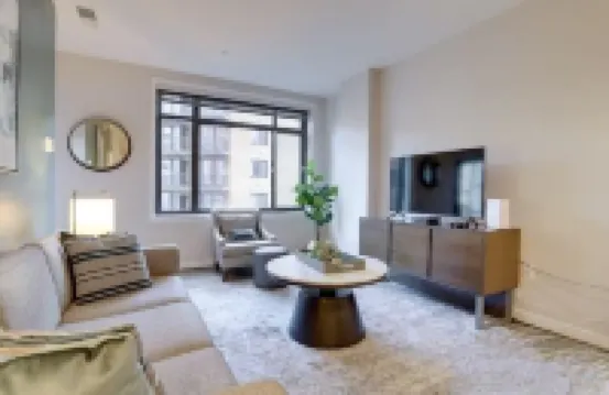 Breathtaking Views and Bocci Ball Court - Charming Urban Retreat