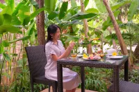 HULA HULA RESORT l truly tropical and fun wellness - Desayuno