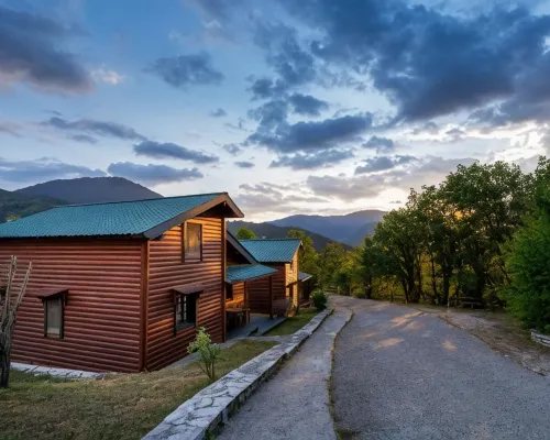 Chalet Likouresi Village Hotels in Karpenisi