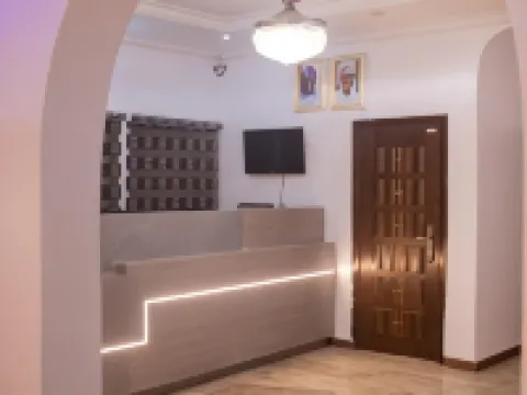 สกายร็อค โฮเทลส์ อ็อกบา โรงแรมในOjodu