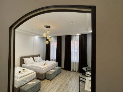 Shosh Palace Hotel