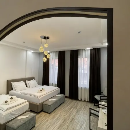 Shosh Palace Hotel