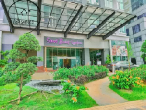 Lila Suites Seri Bukit Ceylon Hotels near Jalan Alor