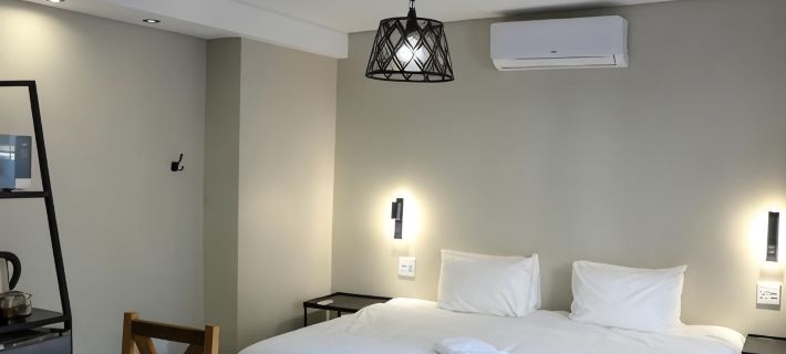 Luxury Heights Bed and Breakfast- Pool Ready for Use 아마주바 호텔