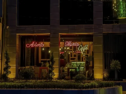 凱迪拉克精品酒店