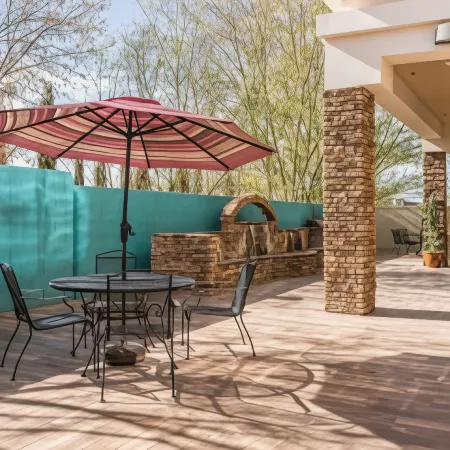 Fairfield Inn & Suites Alamogordo Отели рядом с достопримечательностью «Парк Вашингтон»