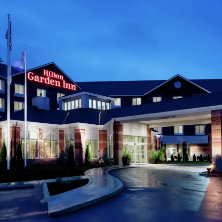 Hilton Garden Inn Seattle/Bothell Отели рядом с достопримечательностью «Leviton Network Solutions»