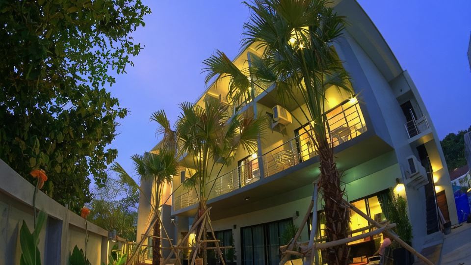 Ton Sai Tropical Phi Phi Island